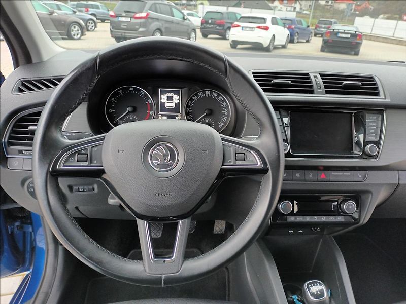 Škoda Fabia 1,2 TSI,STYLE,SERVISKA,PANO - fotka 12 z 43