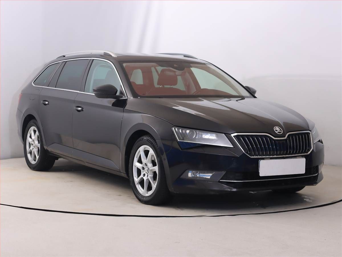 Škoda Superb 2.0 TDI, Automat, Navi