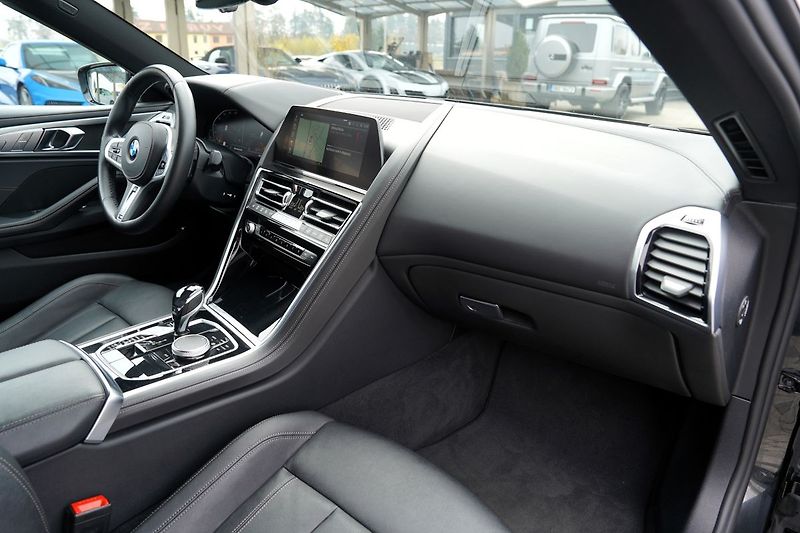BMW Řada 8 840i Gran Coupe/Led/340 PS - fotka 24 z 49