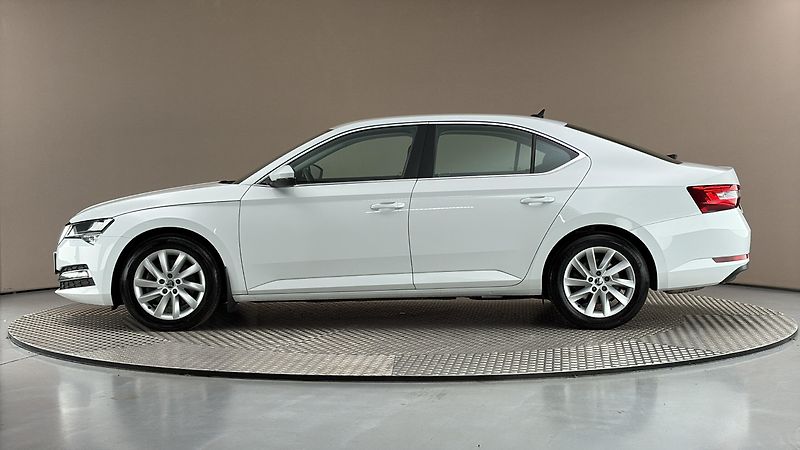 Škoda Superb 2.0 TDI DSG 4x4 Style - fotka 4 z 27