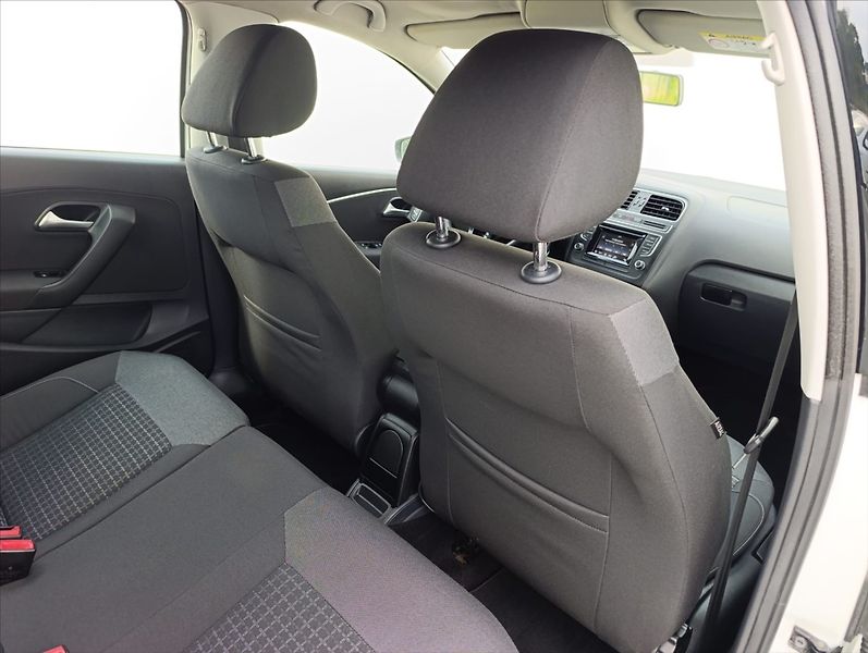 Volkswagen Polo 1,4 TDi Klima Alu kola - fotka 22 z 33