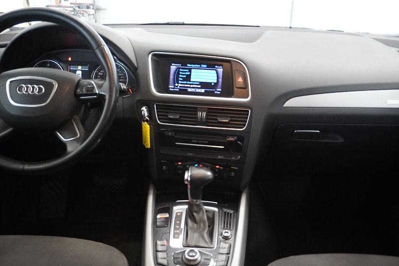 Audi Q5 VAN 3,0 TDI QUATTRO AUT. - fotka 23 z 28