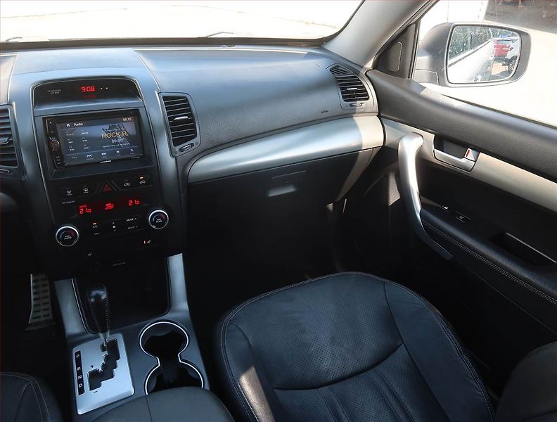 Kia Sorento (2011) 2.2 CRDi, 4X4, Automat - fotka 8 z 20
