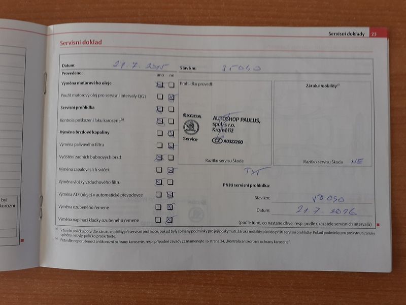 Škoda Fabia (2010) 1.2 TSi Kombi AMBIENTE - fotka 27 z 35