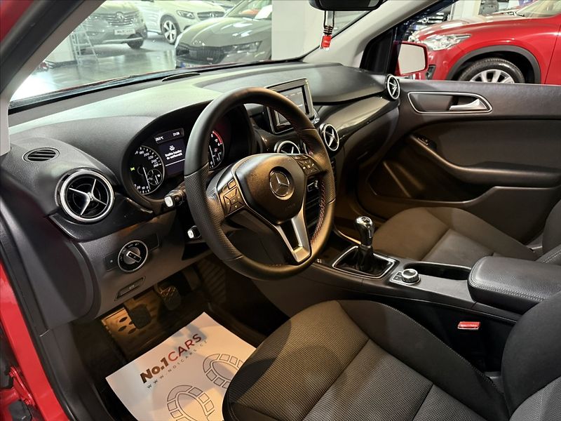 Mercedes-Benz Třídy B 1,8   CDi BI-XEN NAVI VÝHŘEV - fotka 8 z 40