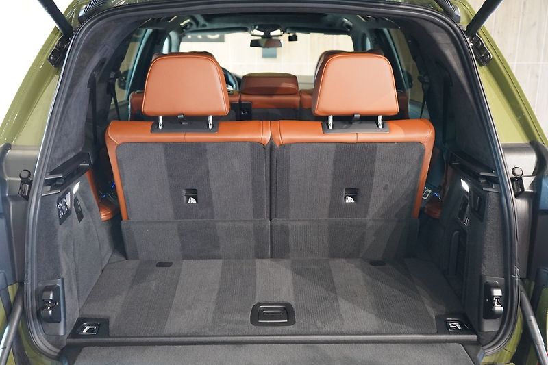BMW X7 M50i xD, Executive Drive Pro - fotka 14 z 50