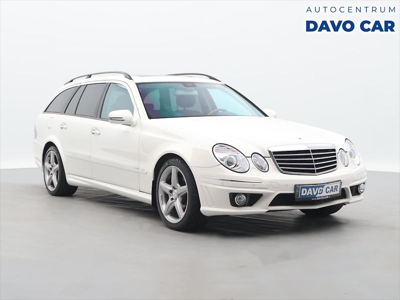 Mercedes-Benz Třídy E 3,2 E320 165kW AMG Paket - fotka 1 z 28