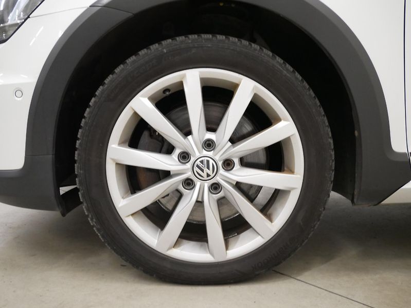 Volkswagen Golf - fotka 10 z 35
