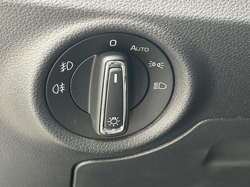 Škoda Scala 1.0 TSI Top selection - fotka 20 z 28