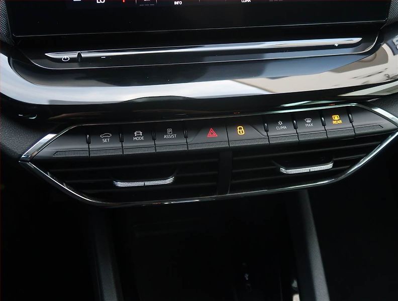 Škoda Octavia (2021) Ambition Plus 1.4 TSI iV - fotka 19 z 30