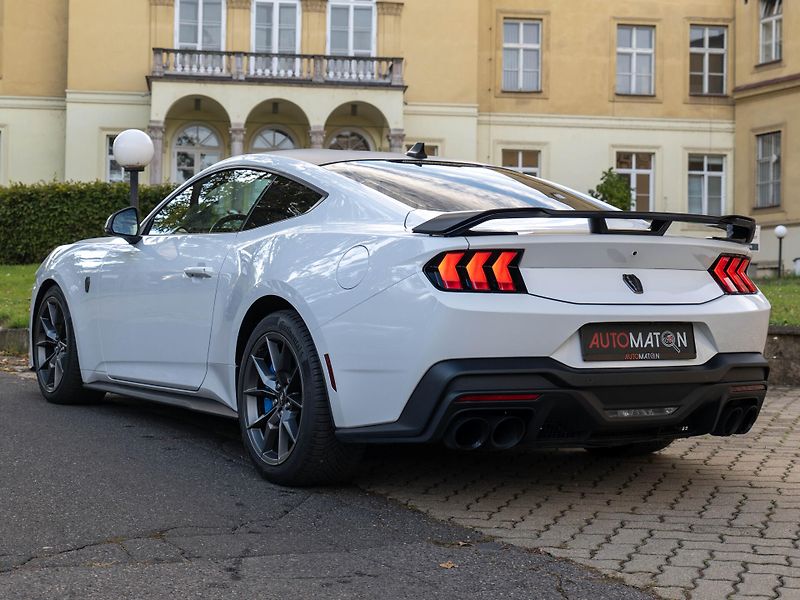 Ford Mustang Dark Horse 334kW Aut MagneRide - fotka 8 z 48