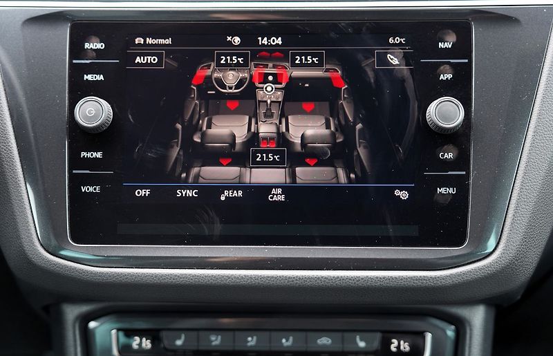Volkswagen Tiguan 2.0 TSI 4Motion/DSG/R-line/ČR - fotka 45 z 54