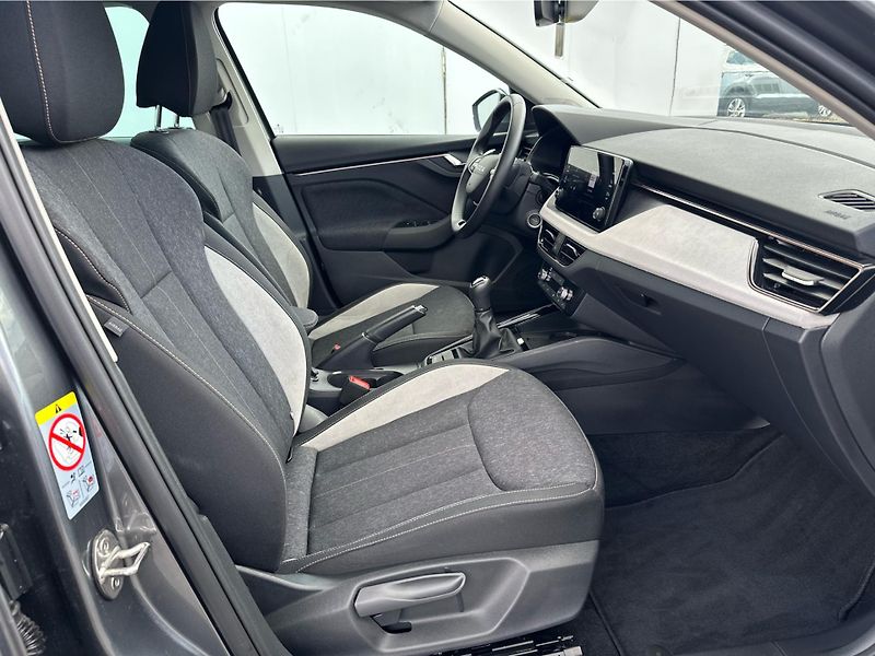 Škoda Kamiq 1,0 TSI / 85 kW Top Selection - fotka 15 z 23
