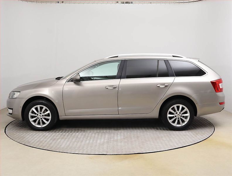 Škoda Octavia (2014) Elegance 2.0 TDI, Automat - fotka 3 z 20