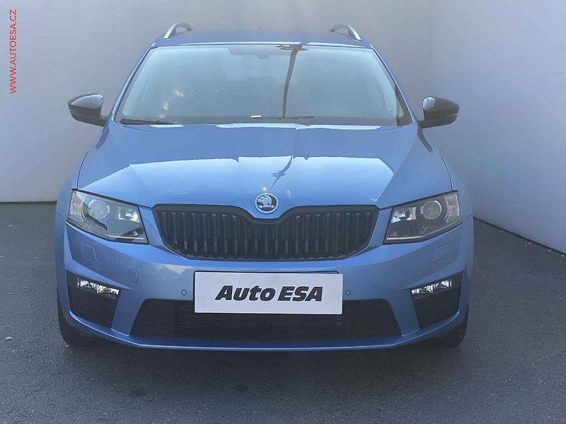 Škoda Octavia (2015) 1.6 TDi, ČR, Elegance, DSG - fotka 2 z 17