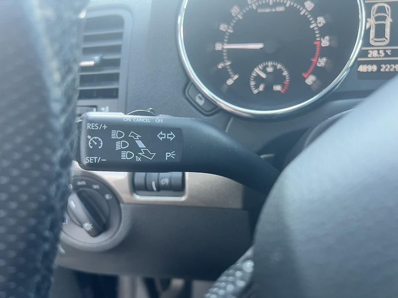 Škoda Yeti 2.0TDi 125kw 4x4 DSG KŮŽE NAVI - fotka 13 z 39