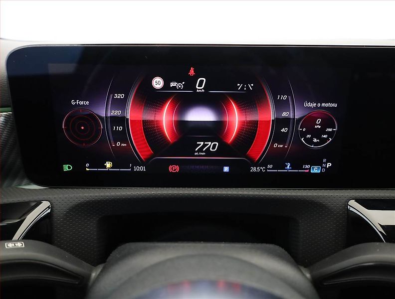 Mercedes-Benz Třídy A (2024) A 200 d - fotka 17 z 23