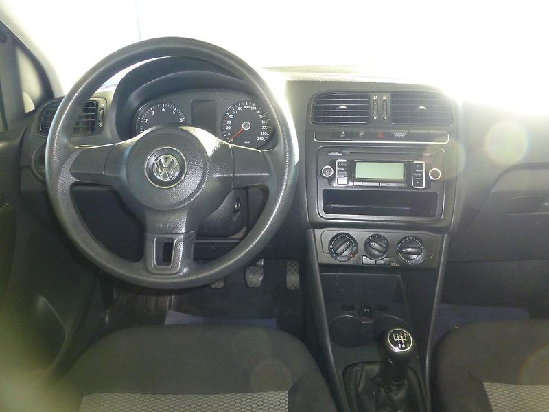 Volkswagen Polo (2011) 1,2TDI***KLIMATIZACE**5DV** - fotka 14 z 22