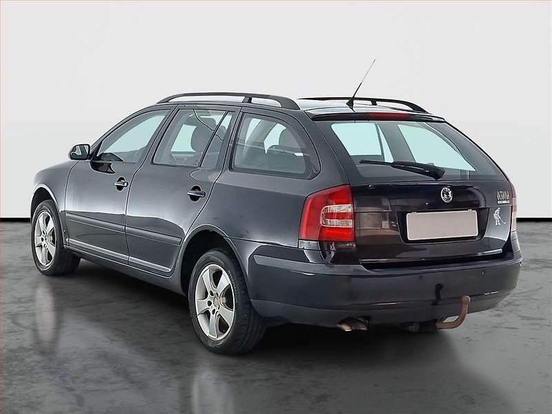 Škoda Octavia (2007) 2.0 TDI, 4X4, po STK, Tažné - fotka 4 z 14