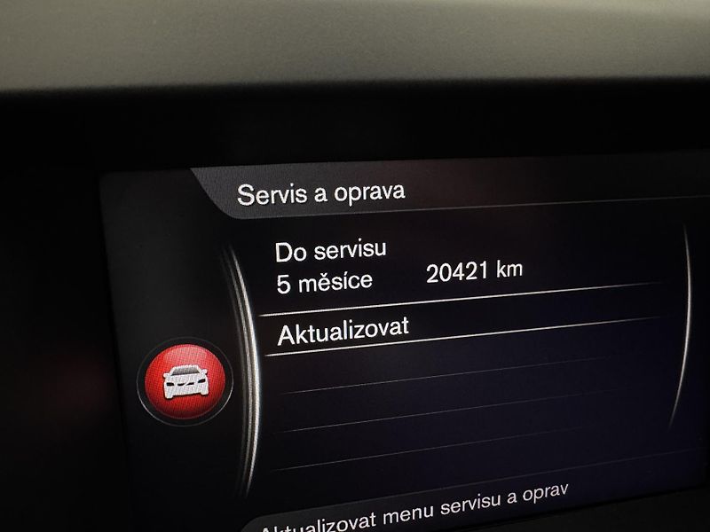 Volvo XC60 D4 AWD SUMMUM AUT - fotka 41 z 46
