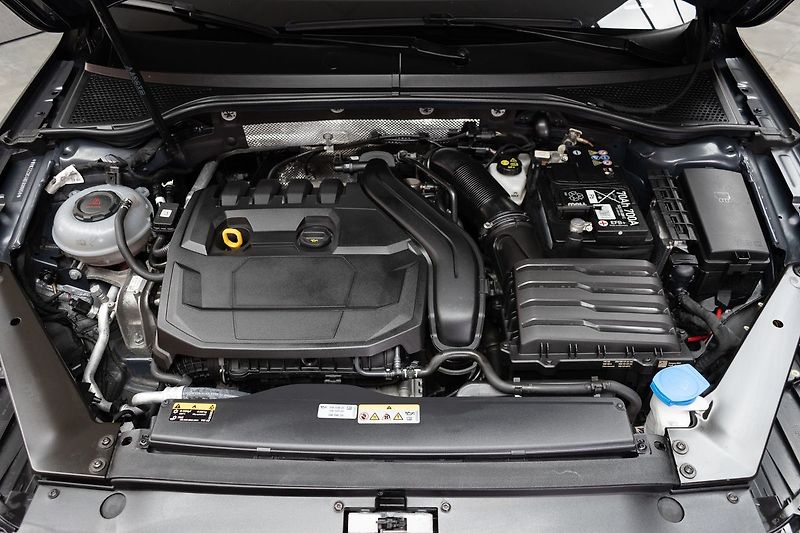 Volkswagen Passat 1.5 TSI DSG*BUSINESS*DPH*ČR 1M - fotka 34 z 40