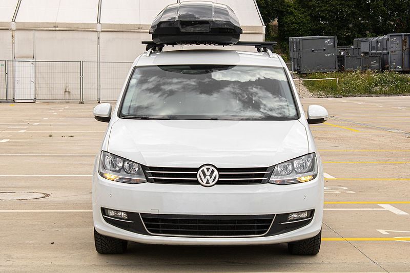 Volkswagen Sharan Highline - fotka 2 z 26
