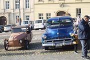 V pondělí 28. října byla na Masarykově náměstí ve Znojmě k vidění řada historických vozidel.