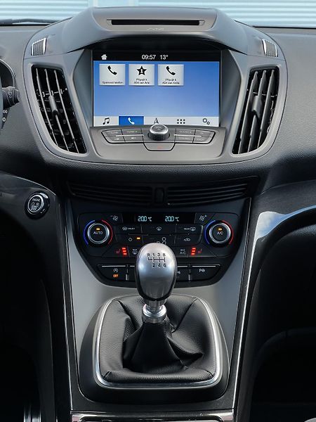Ford Kuga 1.5 EcoBoost ST Line TZ  - fotka 12 z 22