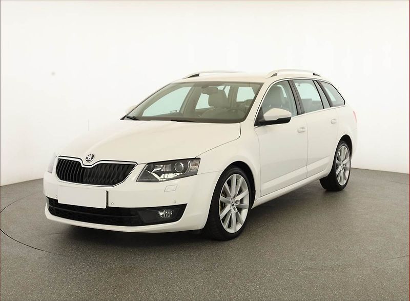 Škoda Octavia (2013) 1.6 TDI, Automat, Serv.kniha - fotka 2 z 21