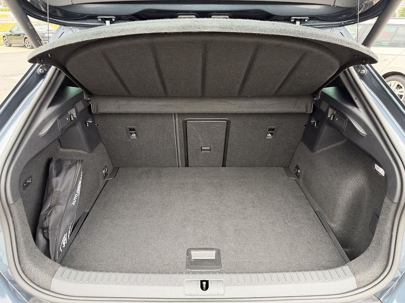 Cupra Formentor VZ 2,0 TSi/180kW - DSG,TZ,.... - fotka 72 z 106