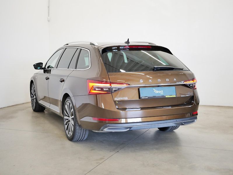 Škoda Superb - fotka 7 z 30