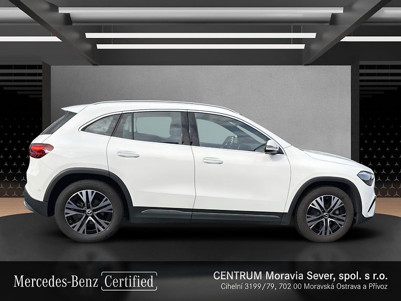 Mercedes-Benz GLA GLA 180D - fotka 6 z 16