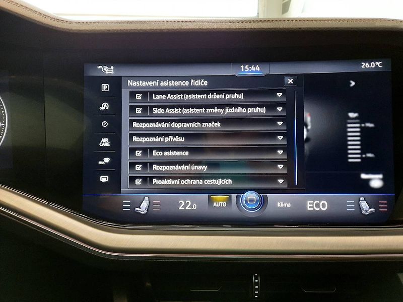Volkswagen Touareg (2023) R-Line 3.0 TDI 4Motion Edition - fotka 18 z 35
