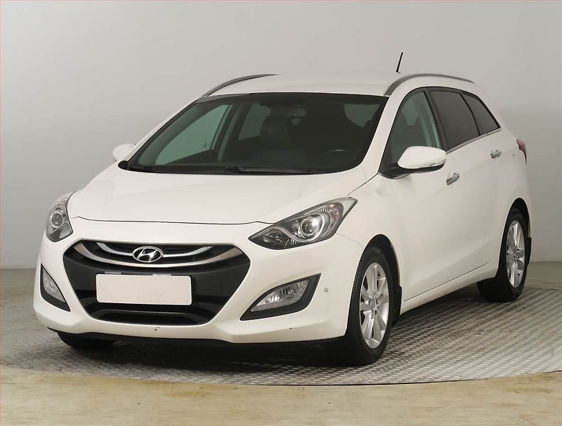 Hyundai i30 (2014) 1.6 GDI, Serv.kniha, Tempomat - fotka 2 z 21