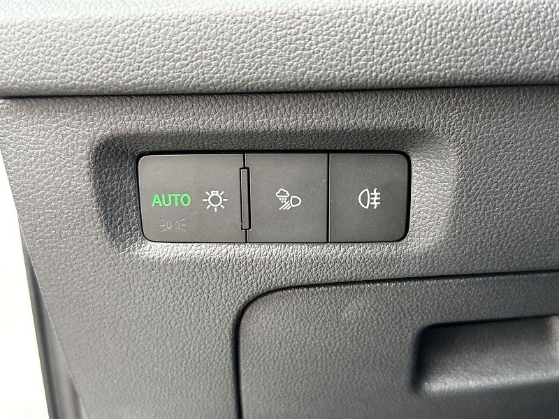 Škoda Octavia (2025) Combi 1.5 TSI M-HEV DSG Sportl - fotka 13 z 35