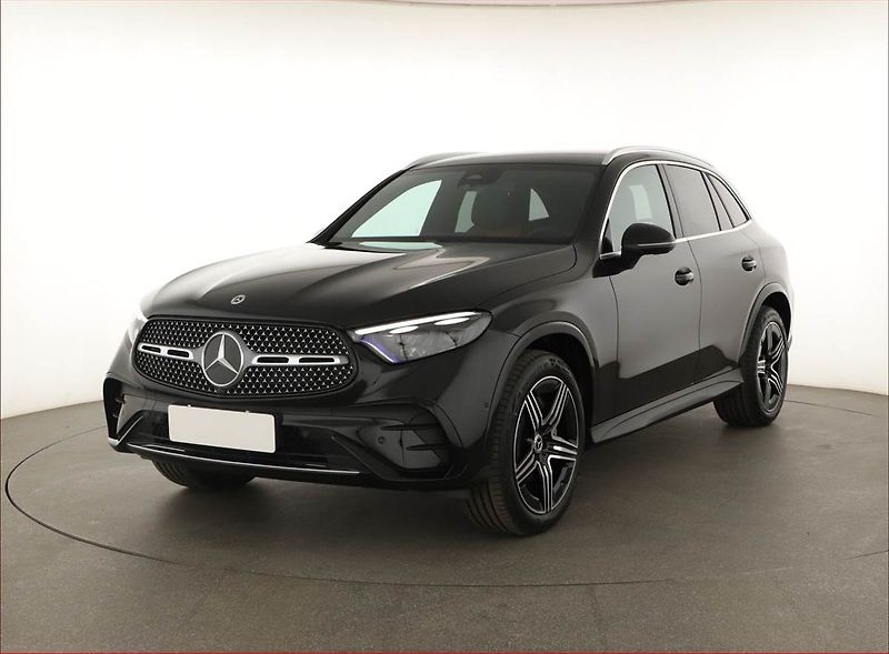 Mercedes-Benz GLC (2025) 220 d 4MATIC, AMG Line, HUD - fotka 2 z 29