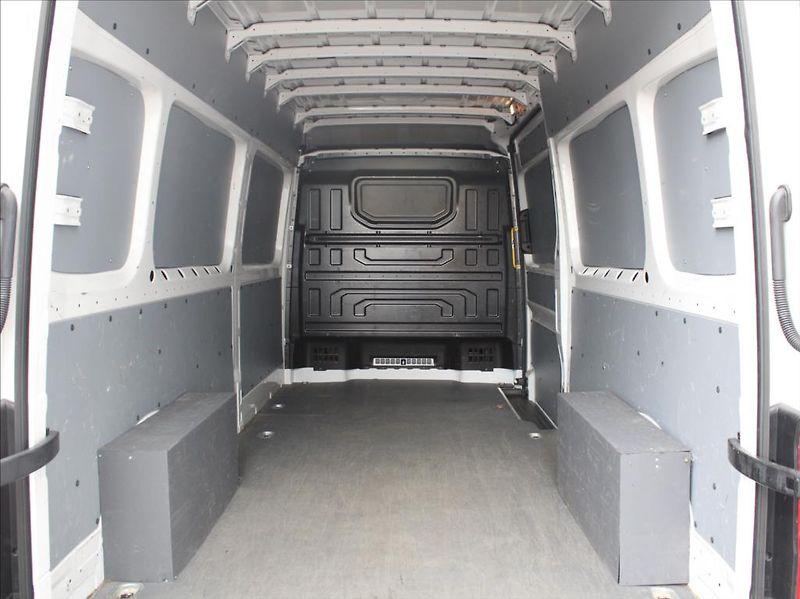 Volkswagen Crafter 2,0 TDi 35 DR 207tkm. Tažné ČR - fotka 16 z 17