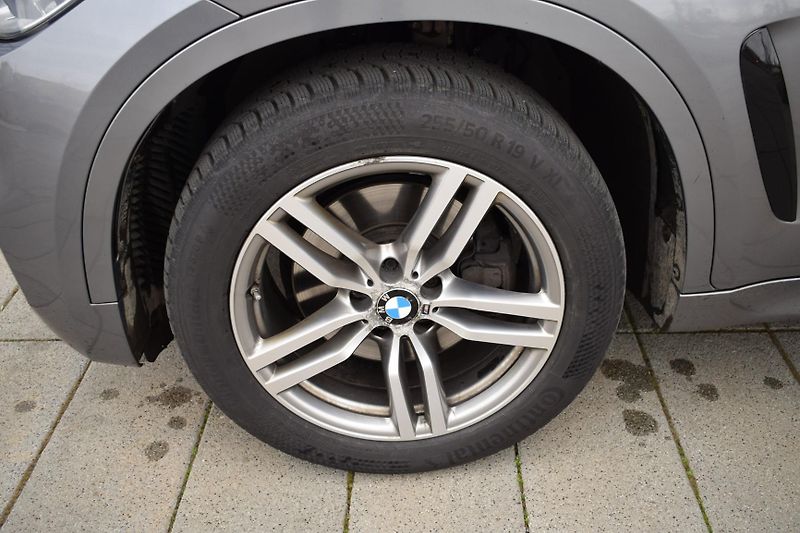 BMW X6 (2015) 40d Xdrive/Navi/větraná sed - fotka 3 z 35
