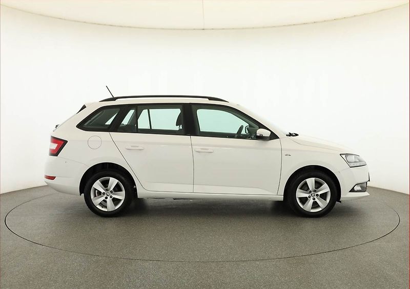 Škoda Fabia (2020) 1.0 TSI, ČR,1.maj - fotka 6 z 18