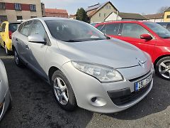 Renault Mégane 1.6 i Parkovací senzory  - fotografie inzerátu