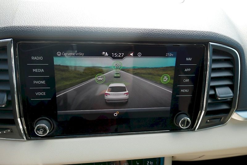 Škoda Karoq (2020) 1.5 TSI 110KW 6°MP Style - fotka 10 z 30