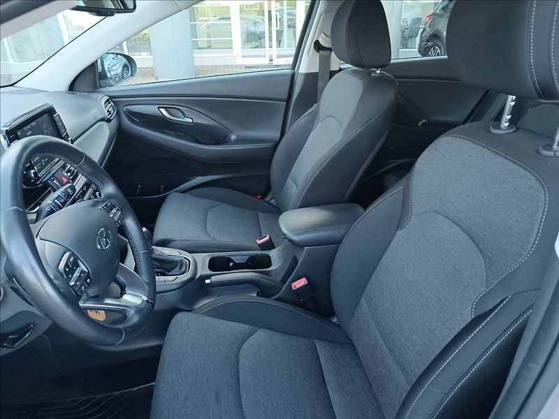 Hyundai i30 1,0 T-GDi, DCT Smart - fotka 9 z 20