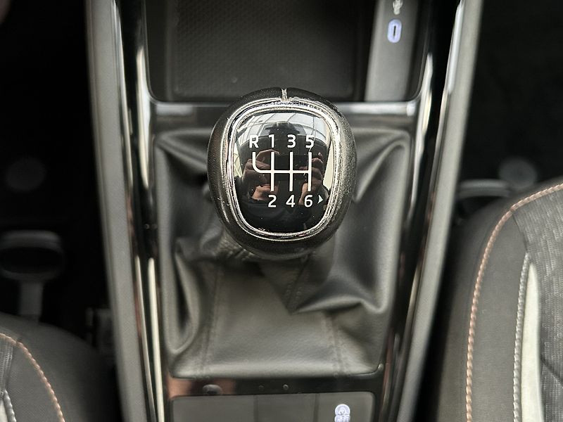 Škoda Scala 1.5 TSI Style Extra - fotka 13 z 28