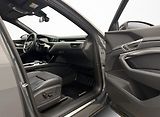 Audi Q8 e-tron 55 Quattro Kamera Tažné - náhled 21