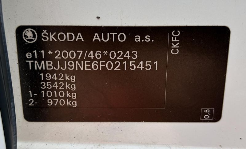 Škoda Octavia (2015) Škoda Octavia, 2.0TDI DSG - fotka 9 z 13