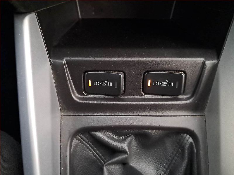 Suzuki Vitara (2015) 1.6 VVT, 4X4, Navi, Tempomat - fotka 15 z 18
