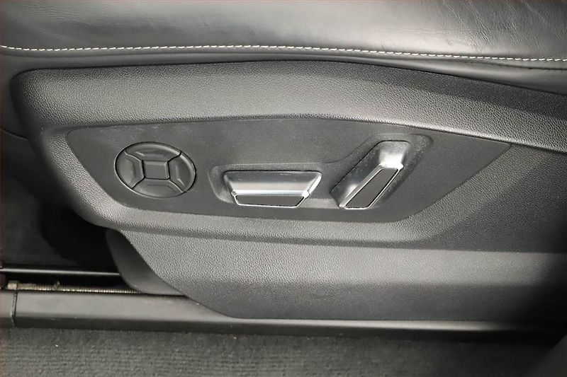 Audi Q8 (2022) 50 TDI - fotka 16 z 20