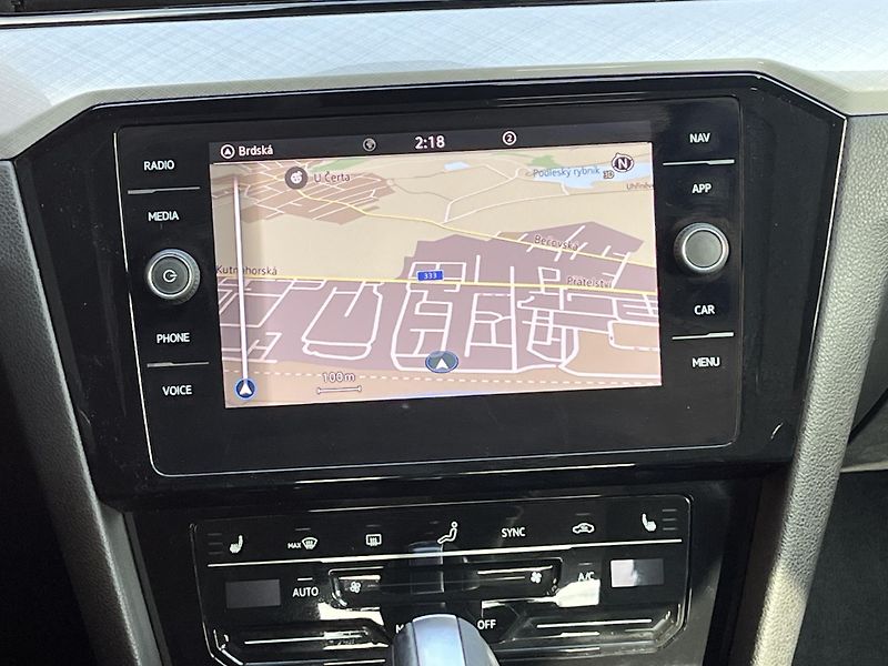 Volkswagen Passat (2021) VARIANT 4MOTION 2,0TDi 140kW - fotka 11 z 25