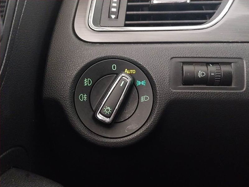 Škoda Rapid (2018) Style 1.0 TSI, ČR,1.maj - fotka 18 z 19
