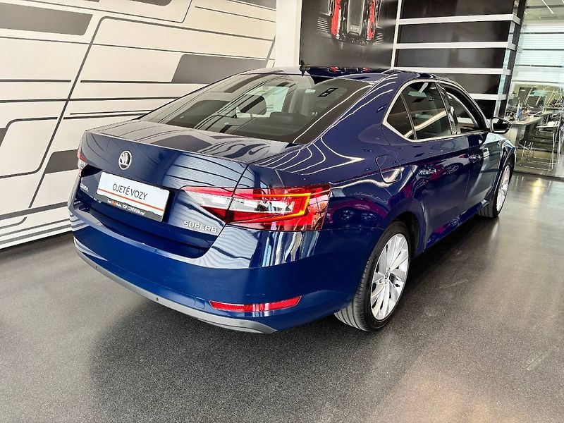 Škoda Superb (2017) Style 2.0 TDI (110kW/150k) DSG - fotka 2 z 29